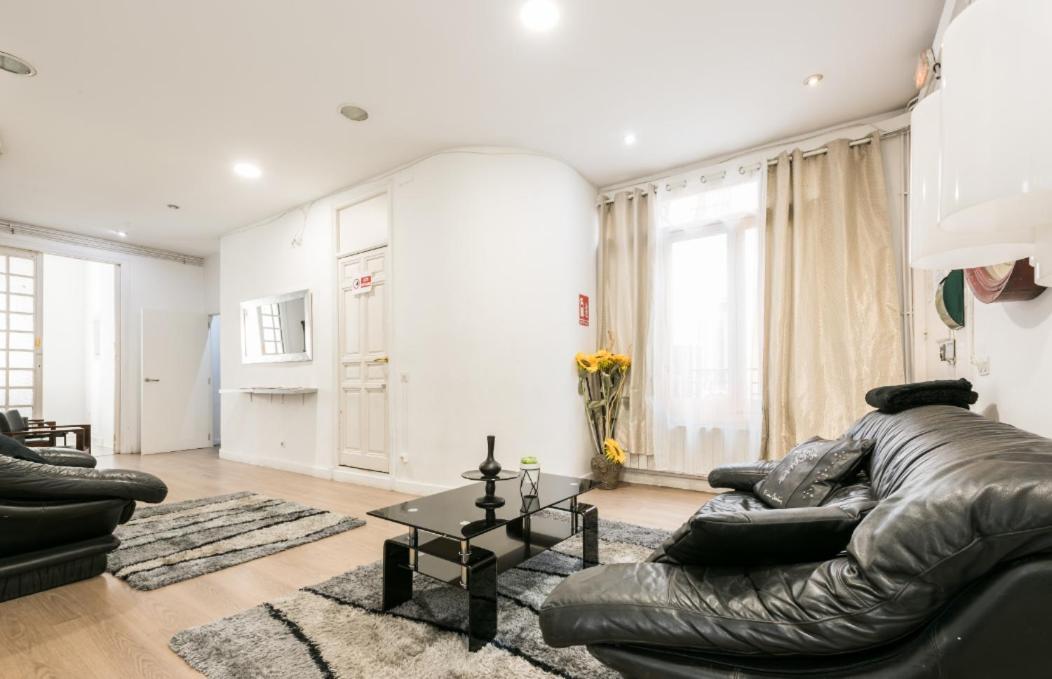 M&F 7 Rooms/7 Bathrooms Over Gran Via Madryt Zewnętrze zdjęcie