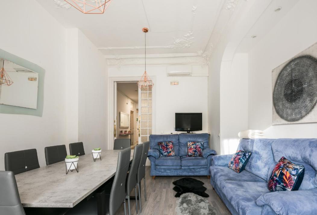 M&F 7 Rooms/7 Bathrooms Over Gran Via Madryt Zewnętrze zdjęcie