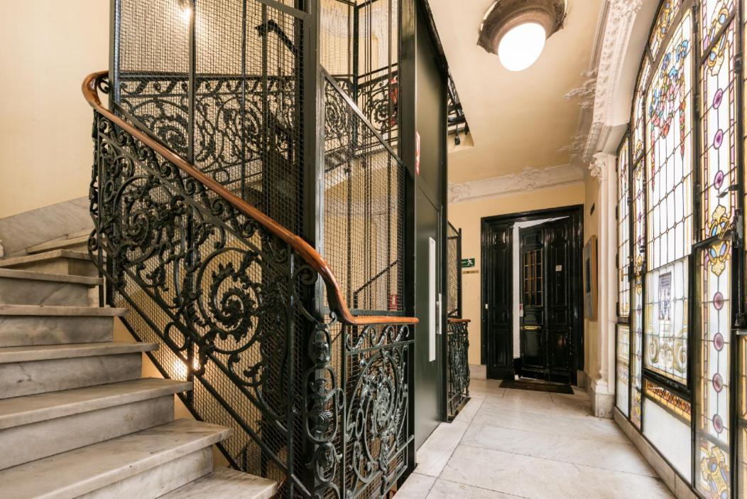 M&F 7 Rooms/7 Bathrooms Over Gran Via Madryt Zewnętrze zdjęcie