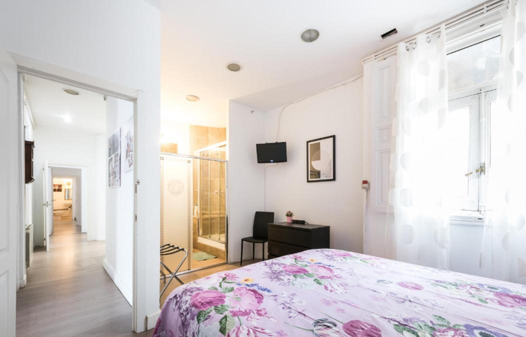 M&F 7 Rooms/7 Bathrooms Over Gran Via Madryt Zewnętrze zdjęcie