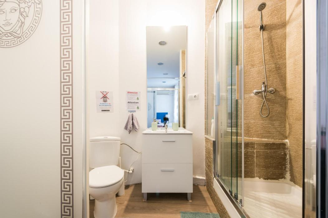M&F 7 Rooms/7 Bathrooms Over Gran Via Madryt Zewnętrze zdjęcie